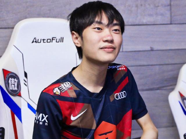 更是一场文 更是一场文